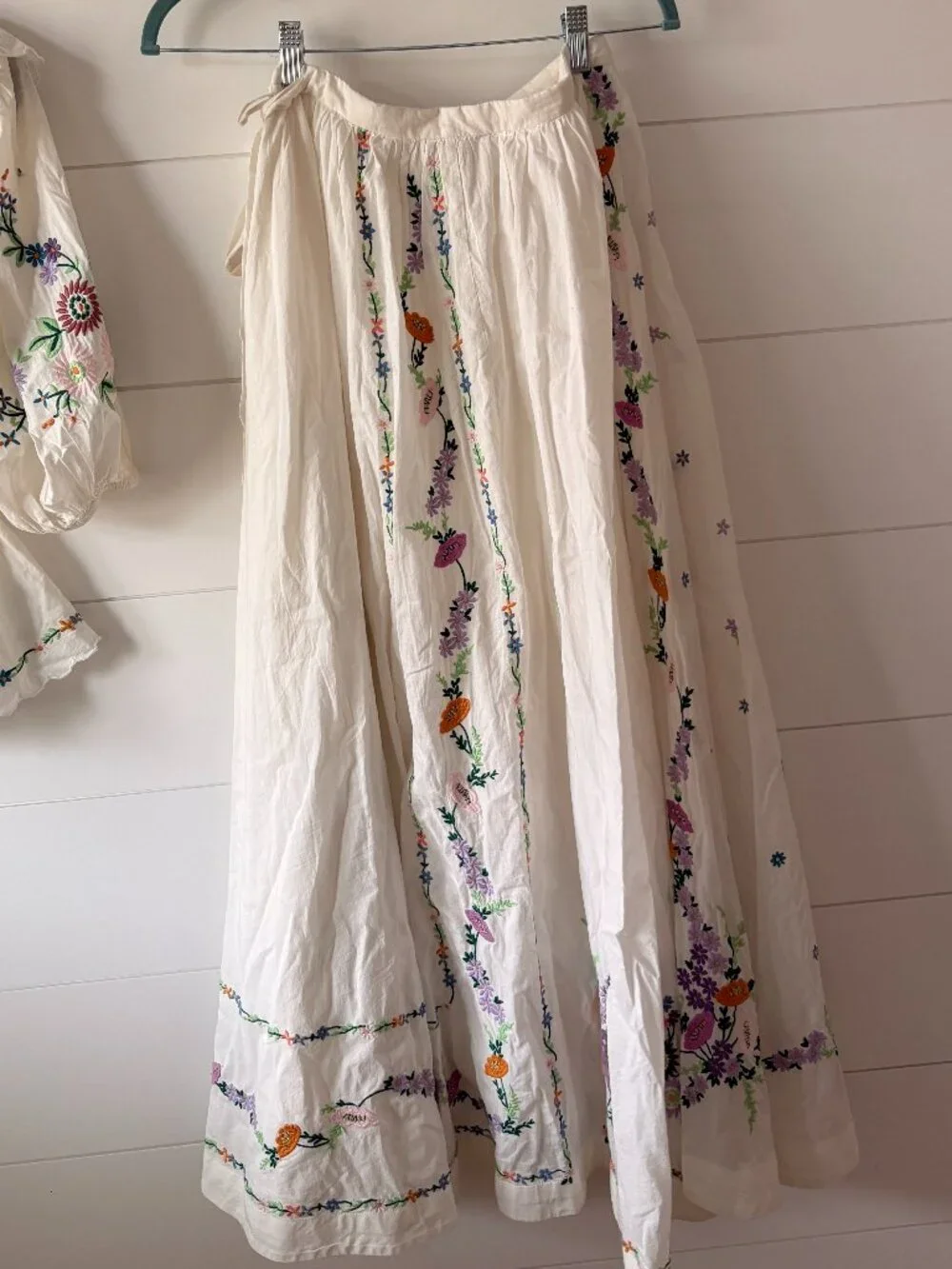 White Two Piece Set From ALÉMAIS SIZE 2 - Picture 9 of 9